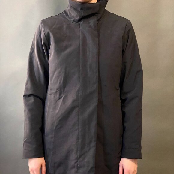 Patagonia Women's Sidesend Parka Small New Without Tags